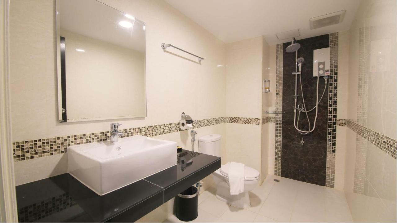 M Soho Danok Hotel Sadao Bagian luar foto